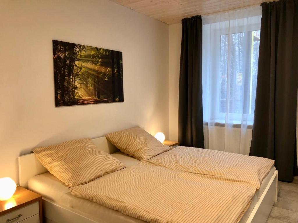 Erdgeschoss-Appartement Mit Seeblick Ahrensbok Luaran gambar